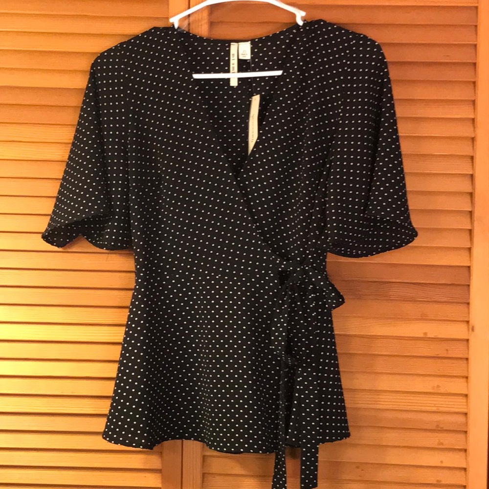 Pendulum Wrap Polka Dot Shirt NWT